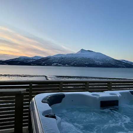 Aurora Panorama 2nd Floor Laksvatn